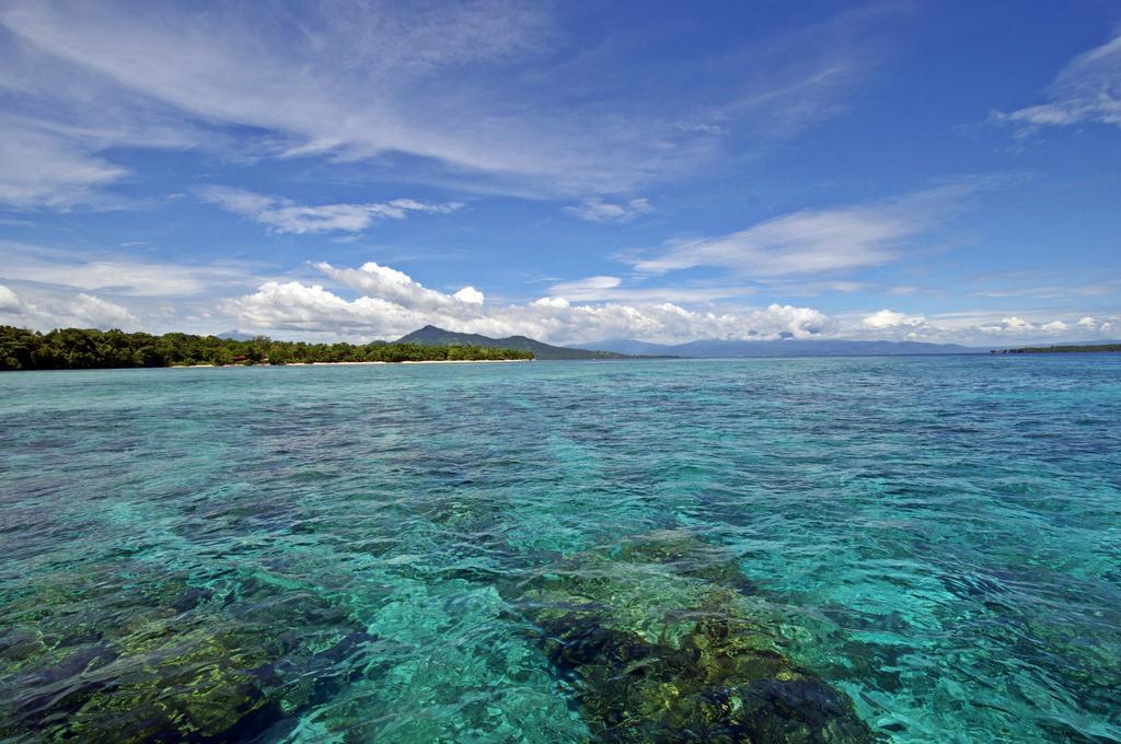 Bunaken Divers Sea Breeze Resort Dış mekan fotoğraf