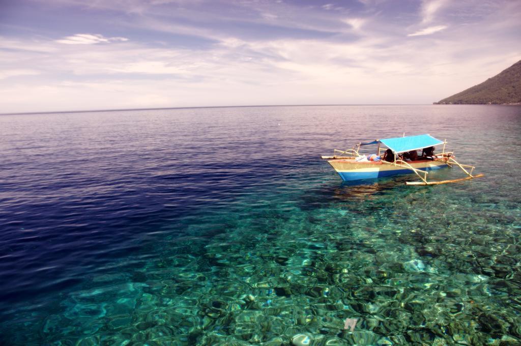 Bunaken Divers Sea Breeze Resort Dış mekan fotoğraf