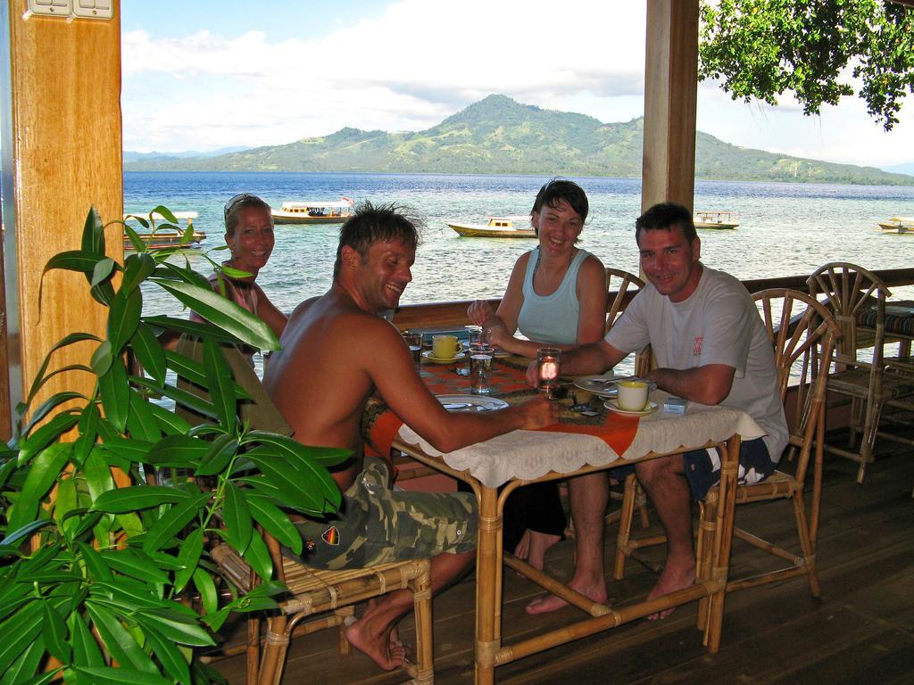 Bunaken Divers Sea Breeze Resort Dış mekan fotoğraf