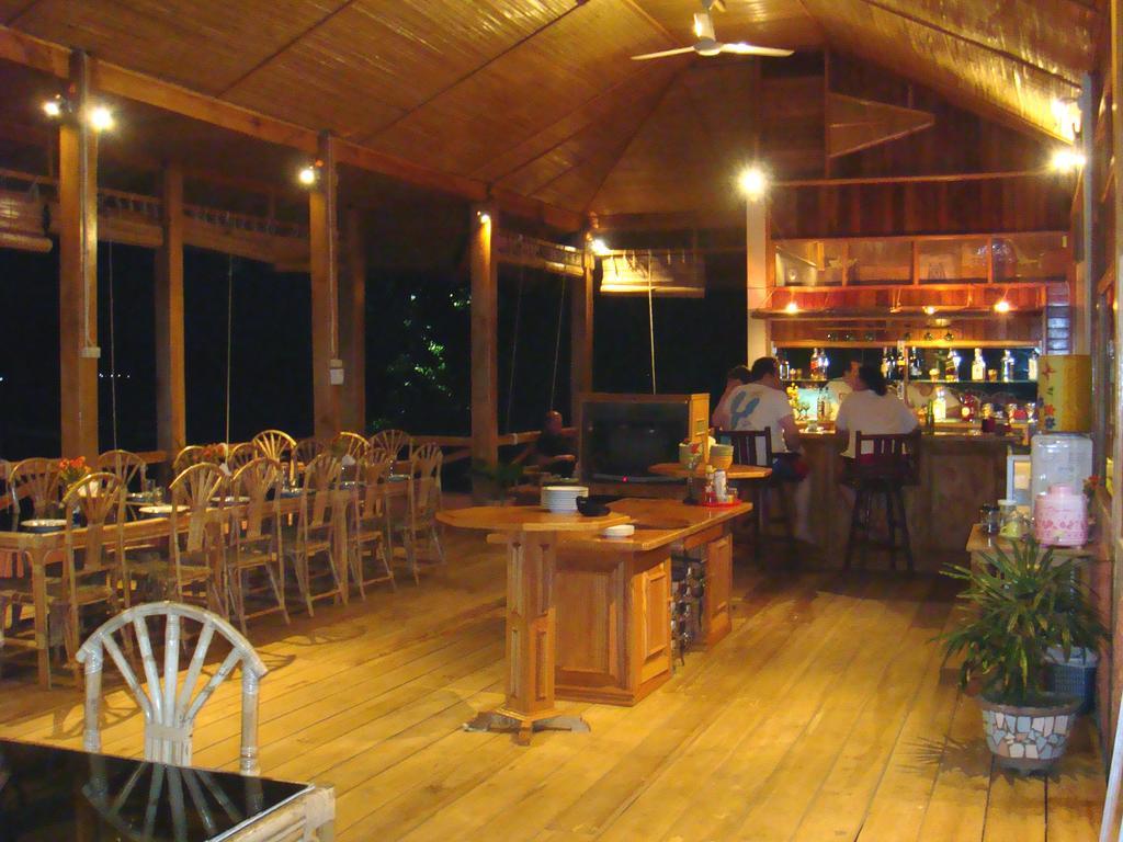 Bunaken Divers Sea Breeze Resort Dış mekan fotoğraf