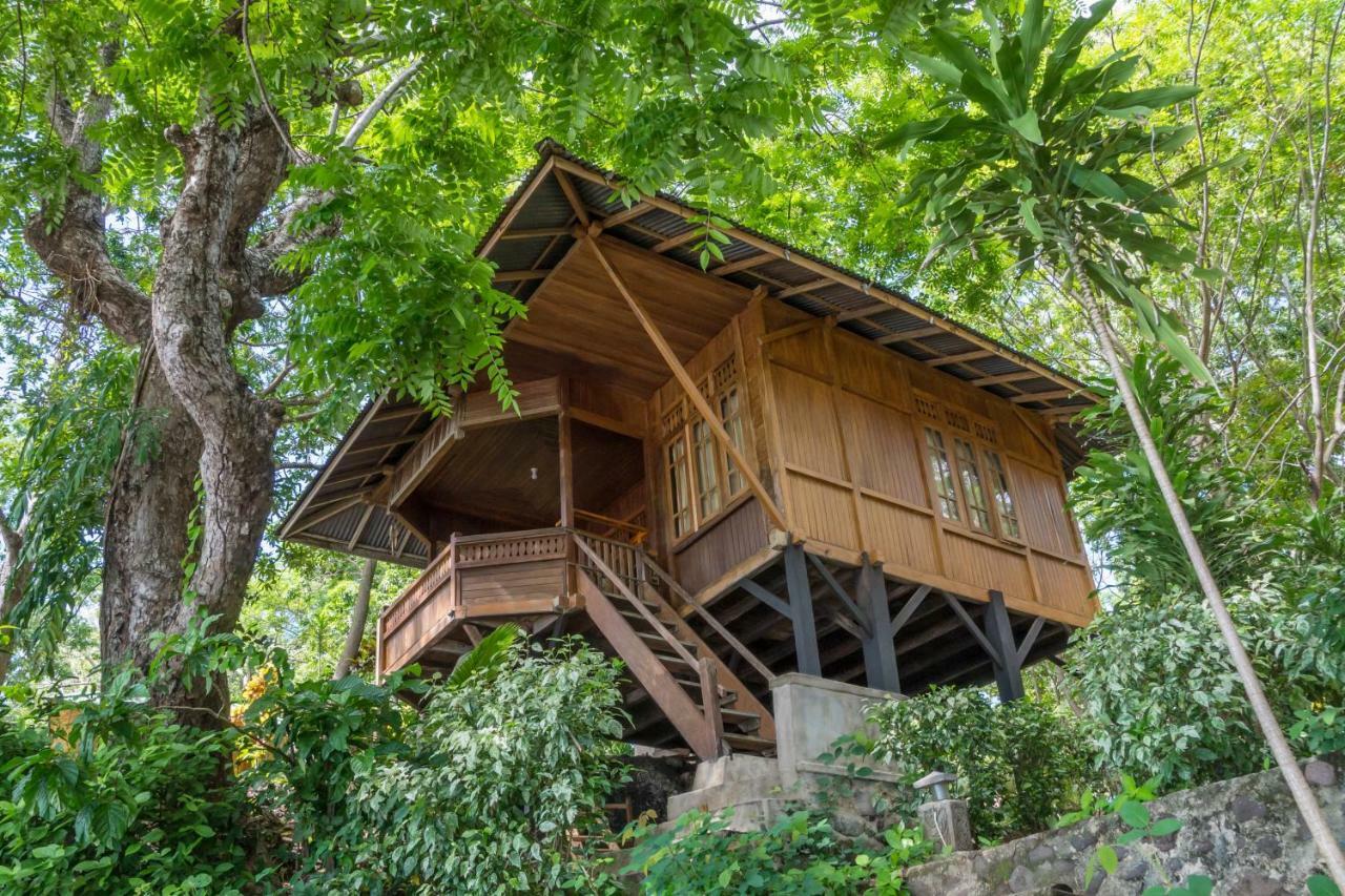 Bunaken Divers Sea Breeze Resort Dış mekan fotoğraf