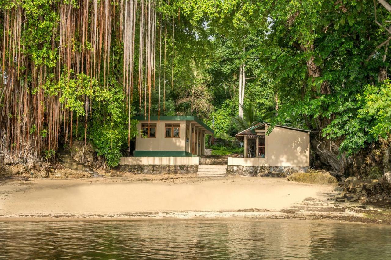 Bunaken Divers Sea Breeze Resort Dış mekan fotoğraf